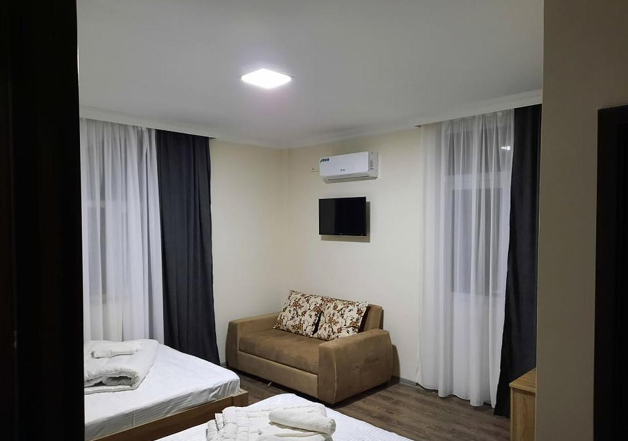 Hotel Nica Kobuleti Esterno foto