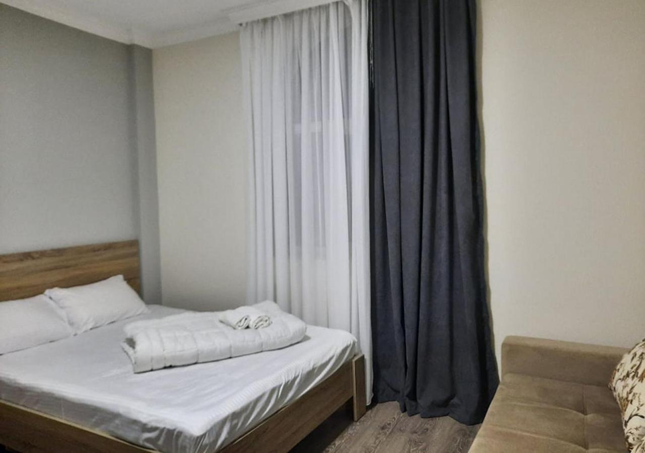Hotel Nica Kobuleti Esterno foto