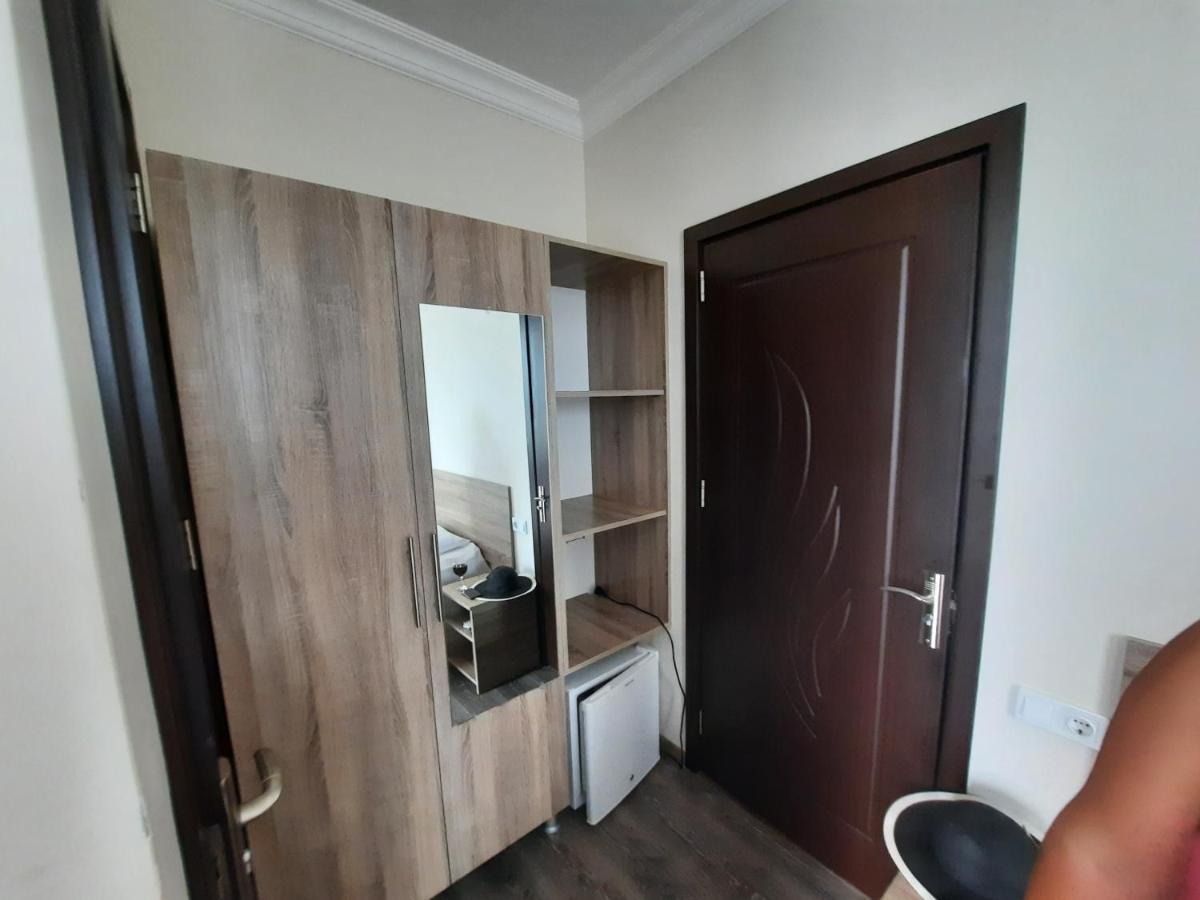 Hotel Nica Kobuleti Esterno foto