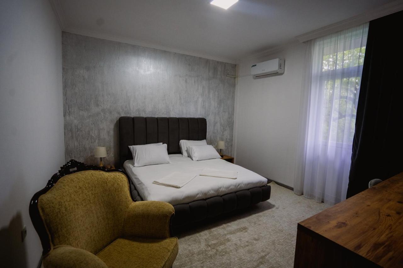 Hotel Nica Kobuleti Esterno foto