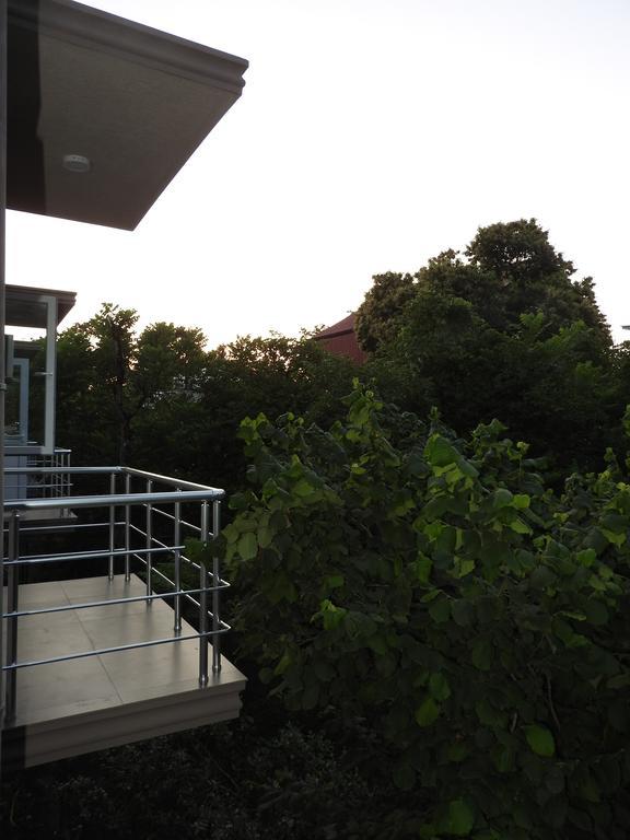 Hotel Nica Kobuleti Esterno foto